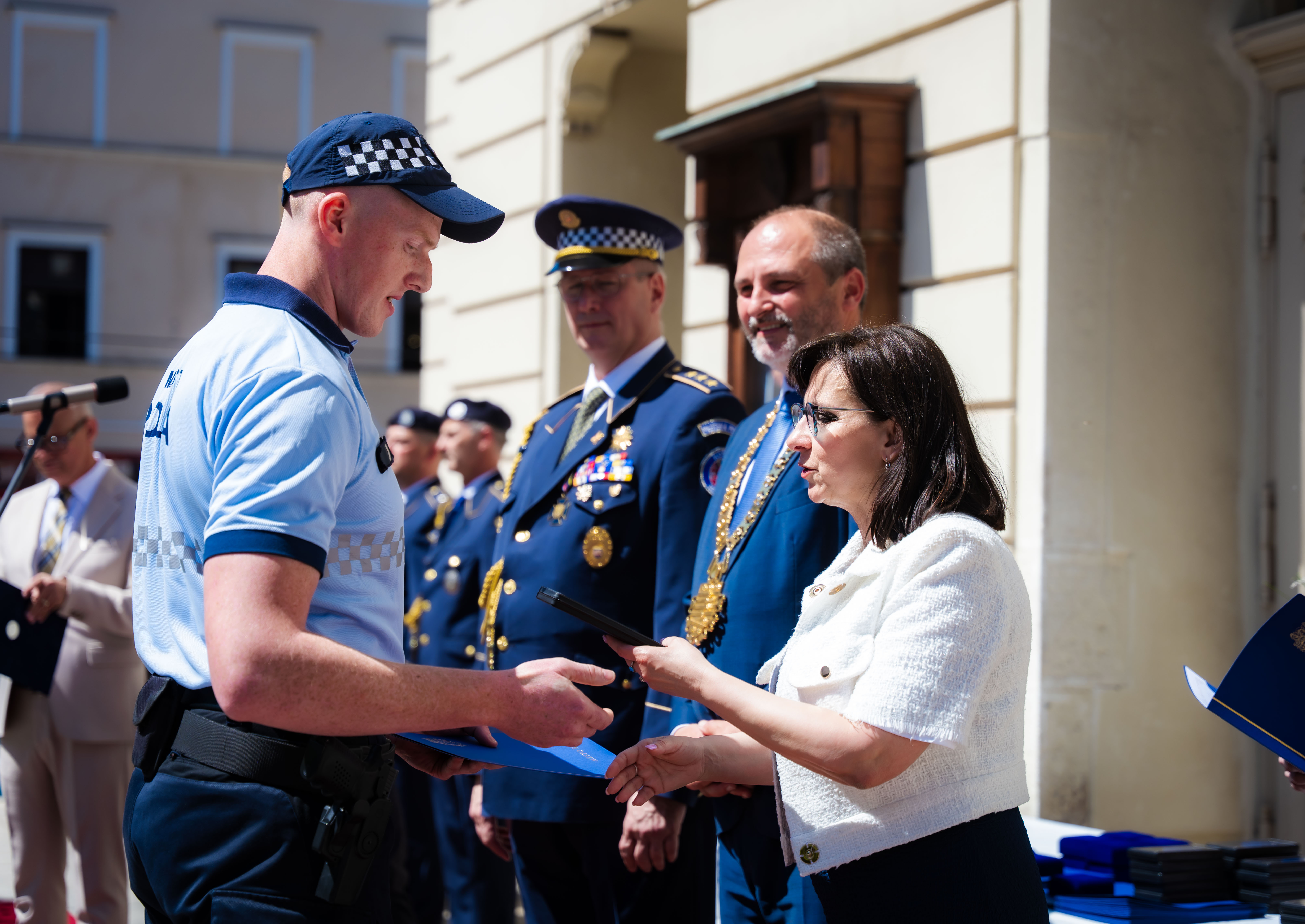 Slavnostne ocenovanie prislusnikov Mestskej policie mesta Kosice -1-44